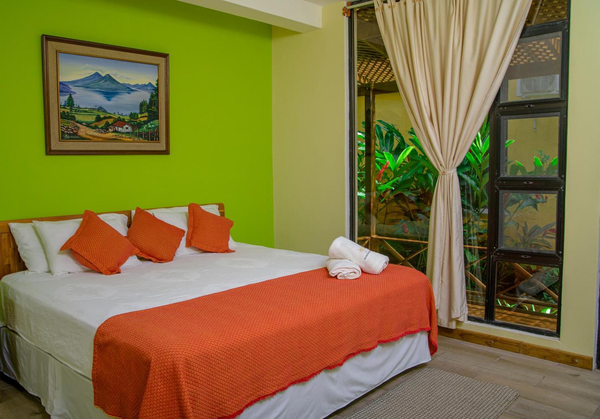 Banana Palms Hotel Rio Dulce Ngoại thất bức ảnh