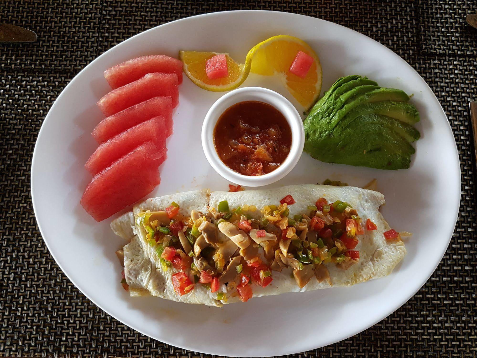 Banana Palms Hotel Rio Dulce Ngoại thất bức ảnh