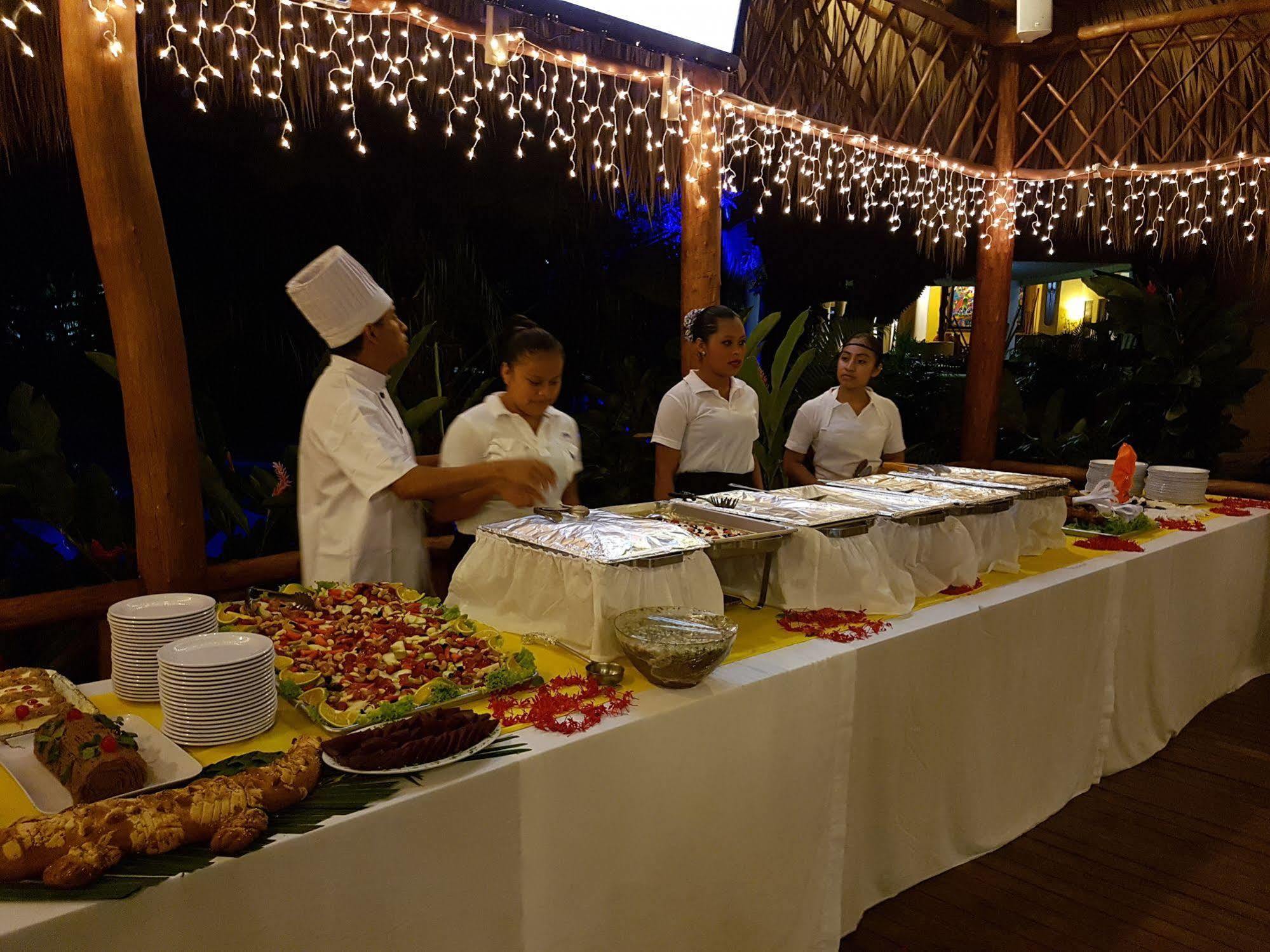Banana Palms Hotel Rio Dulce Ngoại thất bức ảnh